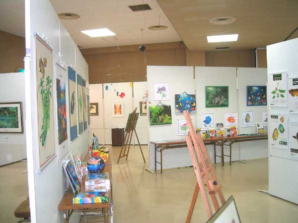 玉神輝美絵画展会場風景